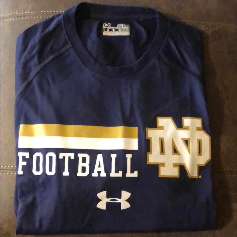 Men’s small UA Notre Dame Football Short Sleeve T